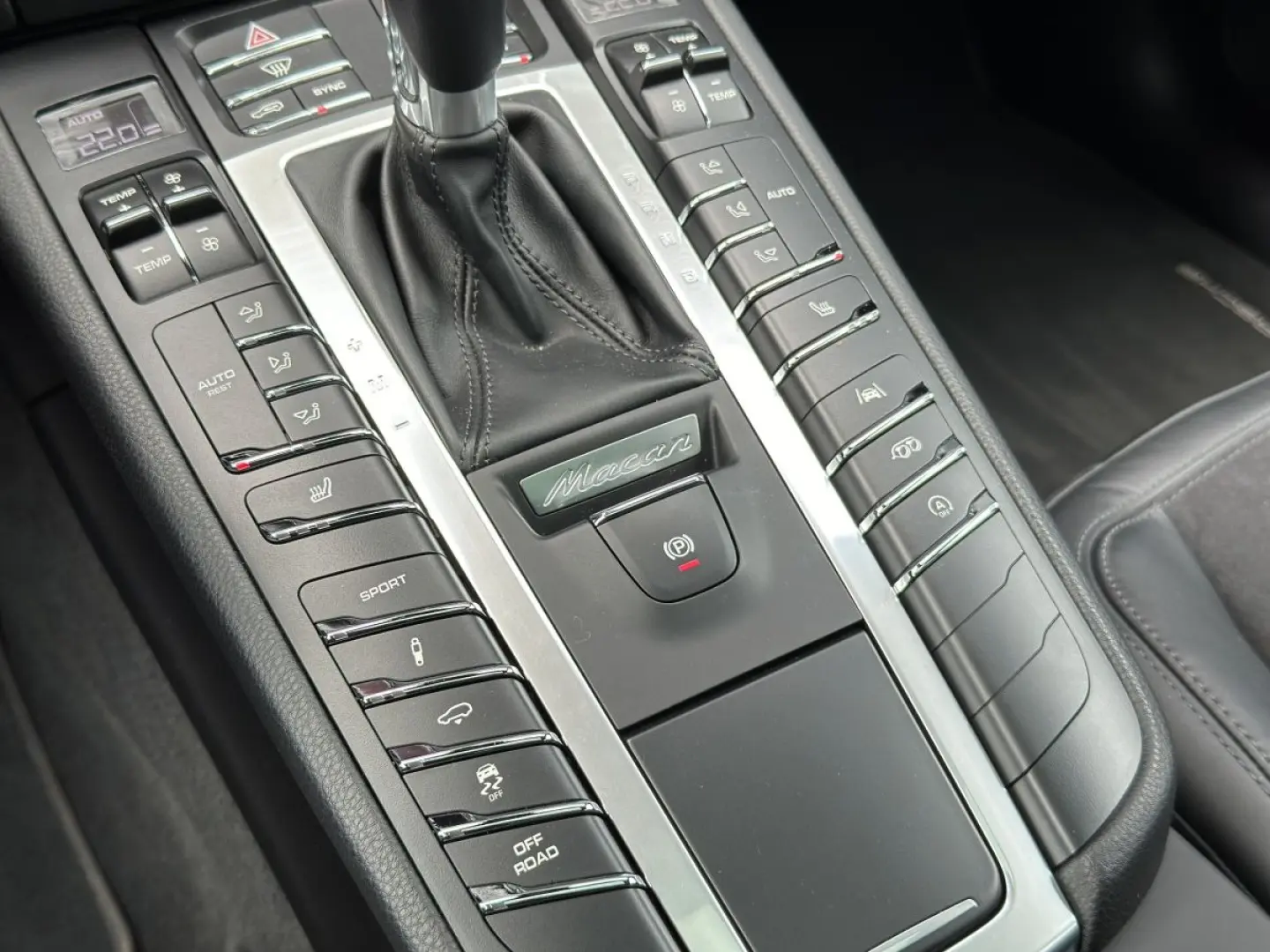 Macan GTS | Panorama Dachsystem | BOSE |