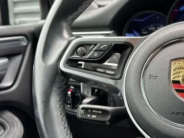 Macan GTS | Panorama Dachsystem | BOSE |