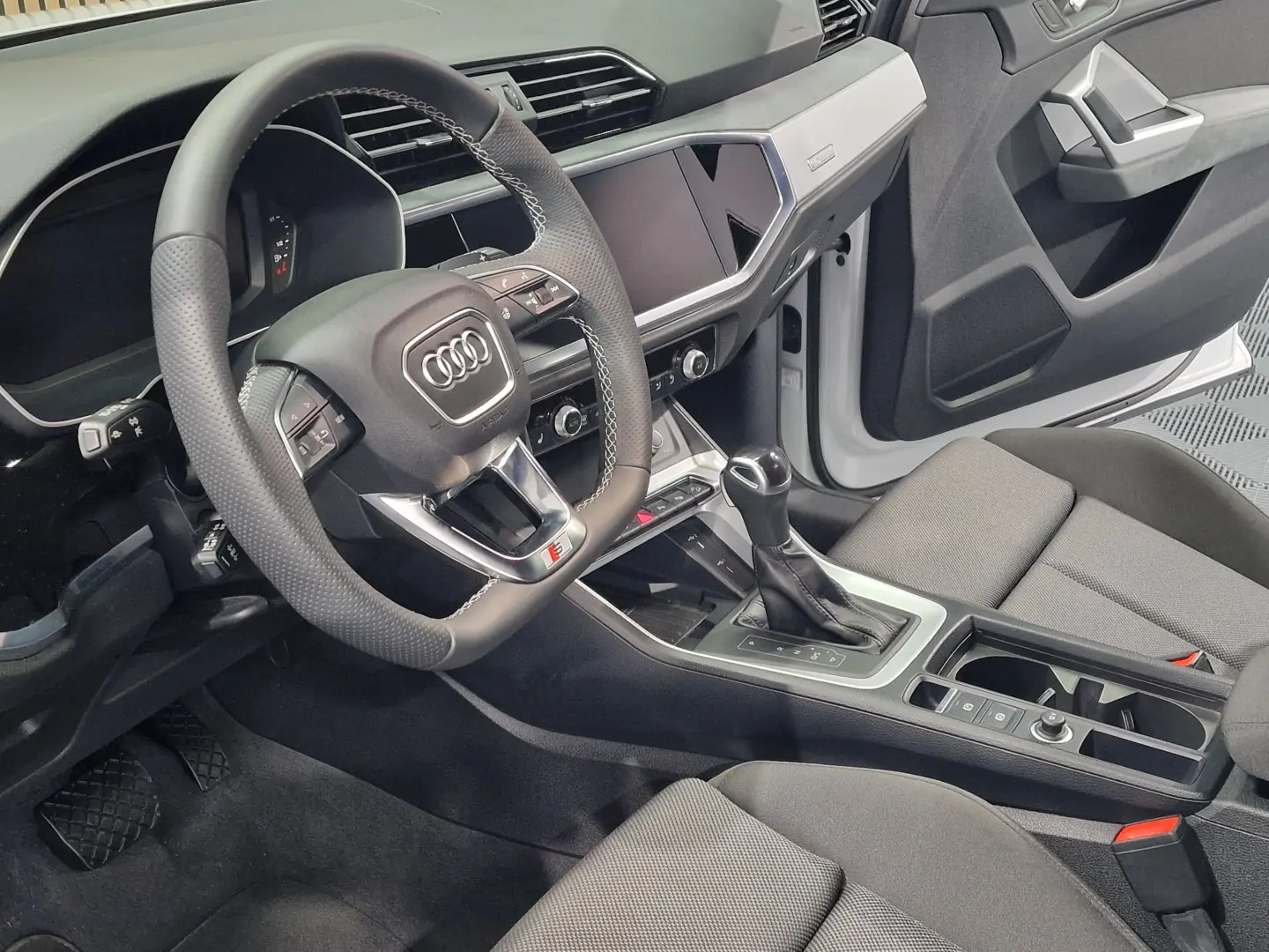Audi Q3 1.4 45 TFSI e PHEV S Line