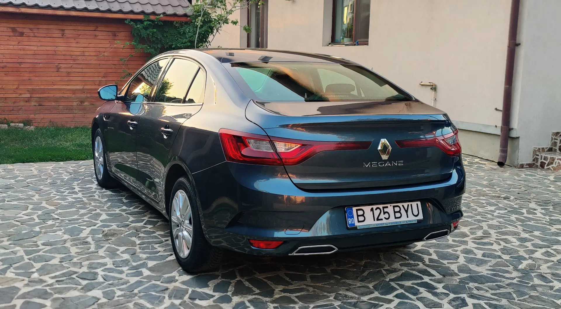 Megane - provenienta: Romania - Stare impecabila