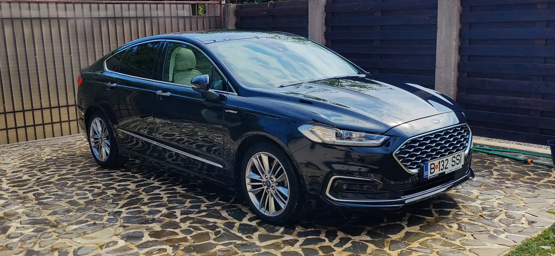 VIGNALE - 190 CP - Full Option - Panoramic
