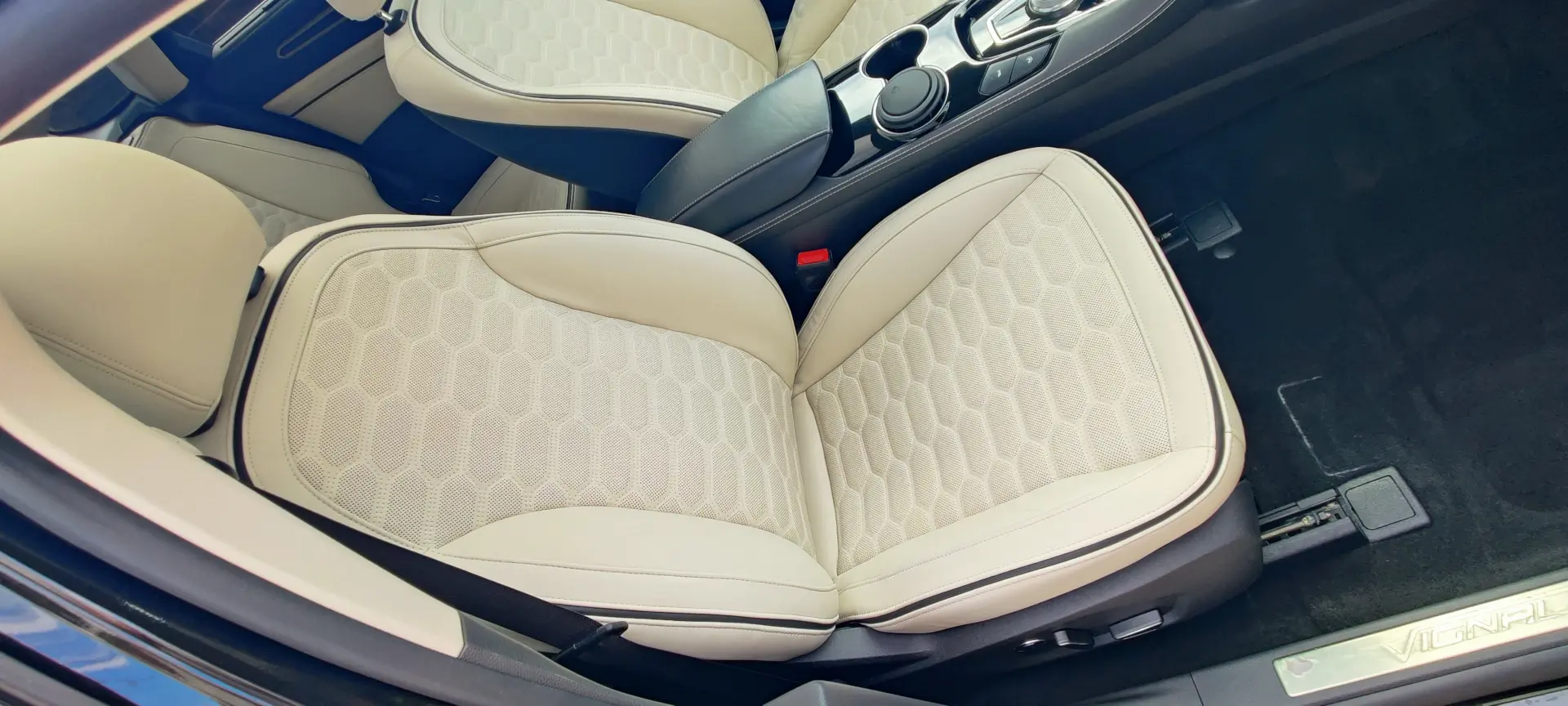 VIGNALE - 190 CP - Full Option - Panoramic