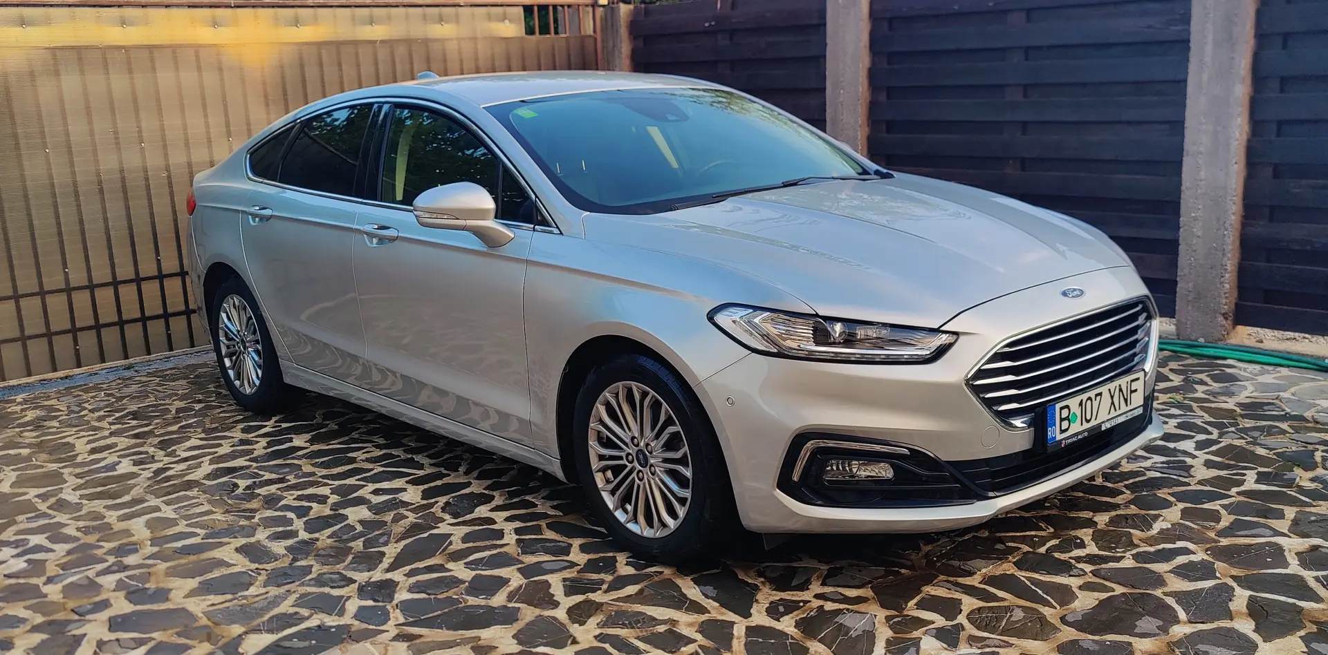 Mondeo TITANIUM -  AWD - 190 CP - Tapiserie piele