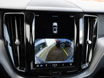XC60 B4 Momentum Pro AWD SHZ NAVI AHK FACEL. LED