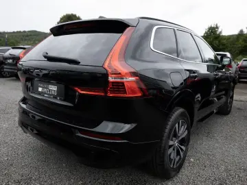 XC60 B4 D AWD Core aus 1.Hand SHZ AHK FACEL. LED