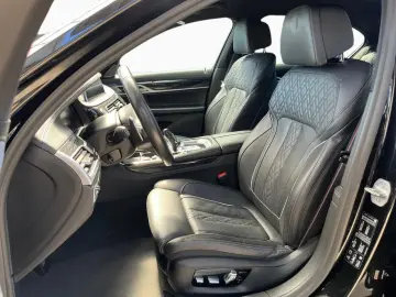 730d xDr. M Sport LiCoPro HUD PA+ SH DAPro Laser