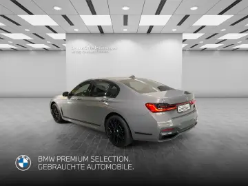 730d xDrive Limousine M Sport Standheizung AHK