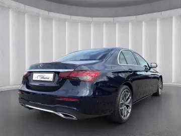 E 300 AMG+DISTRONIC+360°KAMERA+AHK+FAHRASSISTENZ