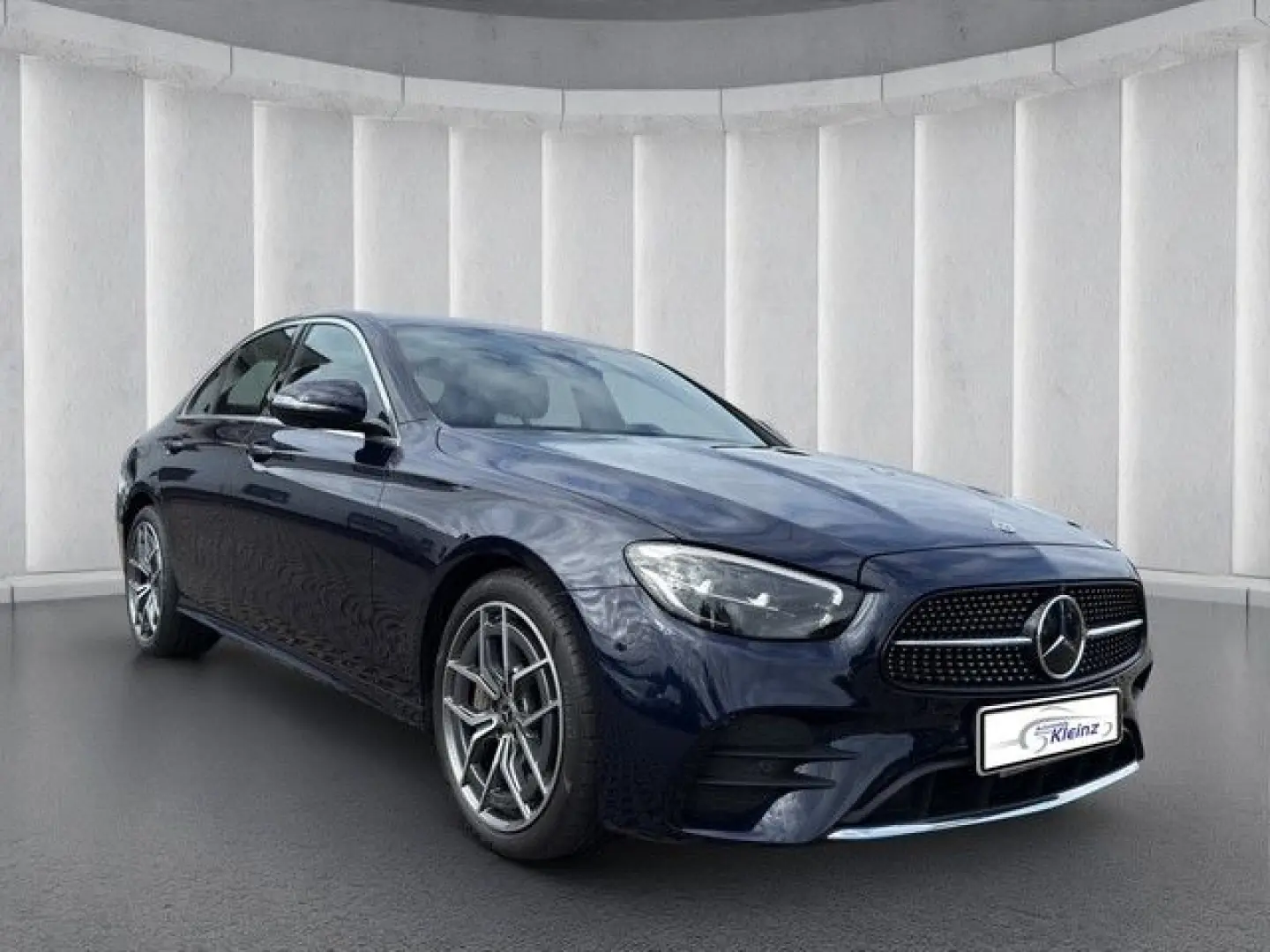 E 300 AMG+DISTRONIC+360°KAMERA+AHK+FAHRASSISTENZ