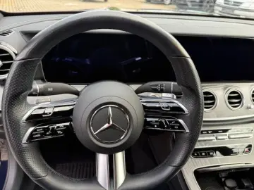 E 300 AMG+DISTRONIC+360°KAMERA+AHK+FAHRASSISTENZ