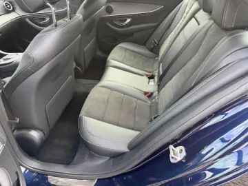 E 300 AMG+DISTRONIC+360°KAMERA+AHK+FAHRASSISTENZ