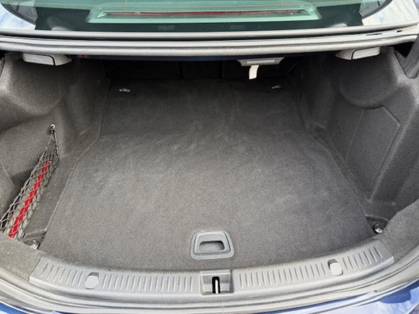 E 300 AMG+DISTRONIC+360°KAMERA+AHK+FAHRASSISTENZ