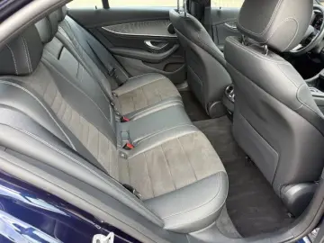 E 300 AMG+DISTRONIC+360°KAMERA+AHK+FAHRASSISTENZ
