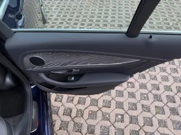 E 300 AMG+DISTRONIC+360°KAMERA+AHK+FAHRASSISTENZ