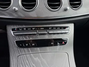 E 300 AMG+DISTRONIC+360°KAMERA+AHK+FAHRASSISTENZ