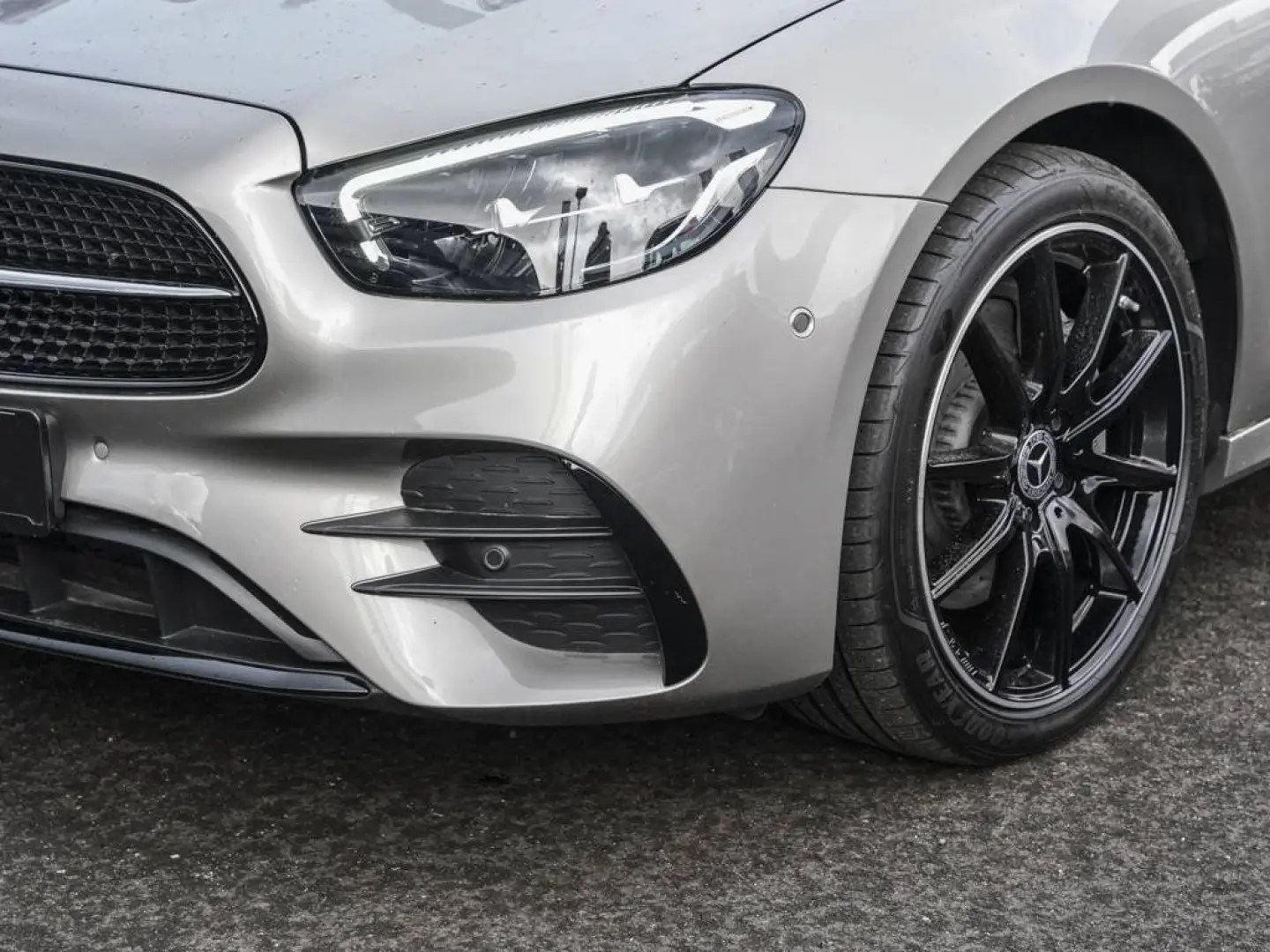 E 220 d AMG Line Night Distronic Kamera LED AHK
