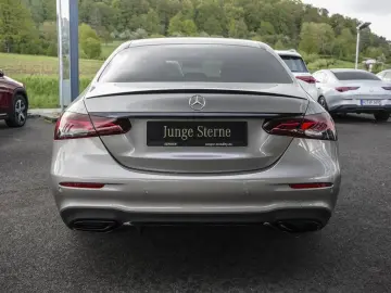 E 220 d AMG Line Night Distronic Kamera LED AHK