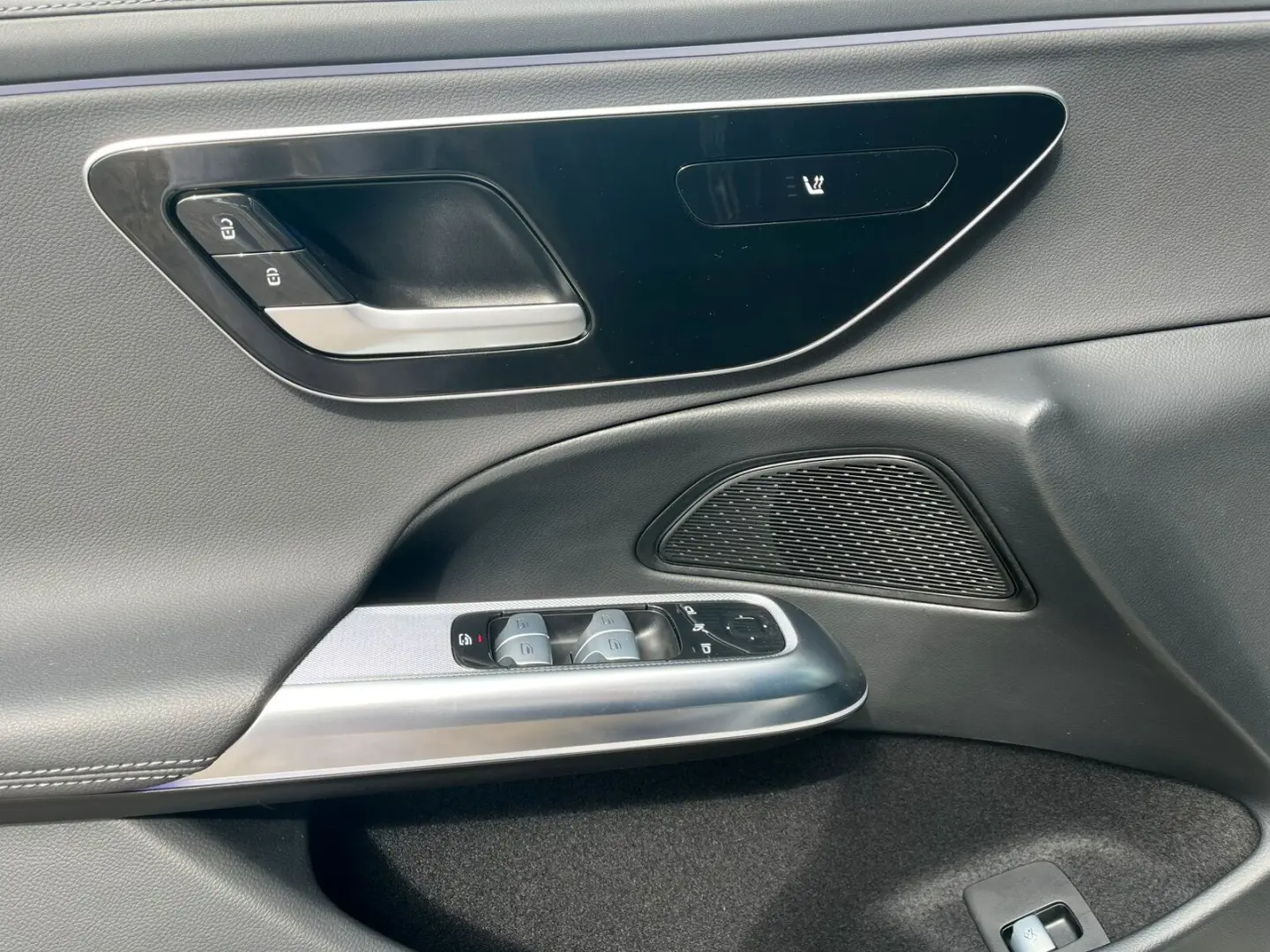 E 200 Limousine AMG Advanced*DISTRONIC*CAM*LED