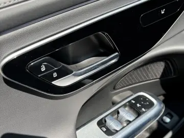 E 200 Lim. E 200 AMG Line Advanced/ Winter-Night