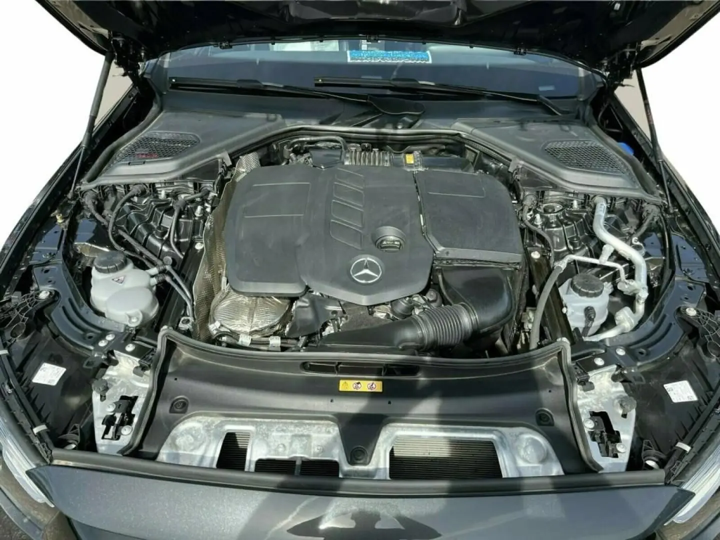 E 220 d AMG Night SpurW W-Paket PDC SHZ LED LM