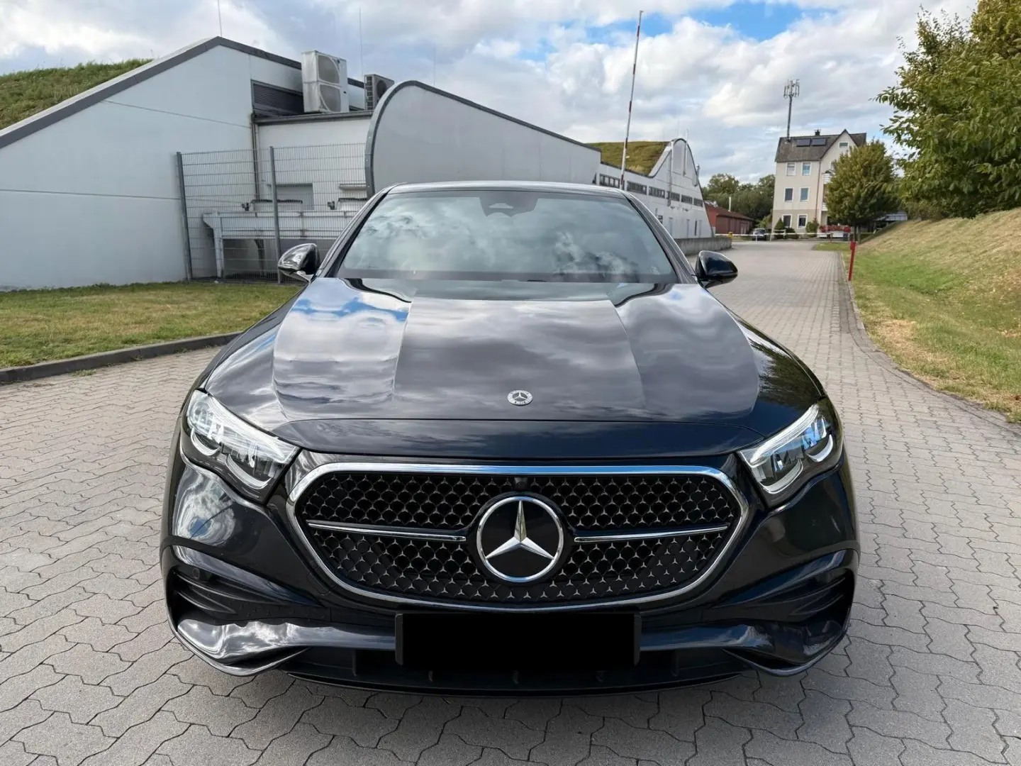 E 220d 9G-TRO*AMG*MBUX*LED*KEYLESS-GO*GARANTIE*