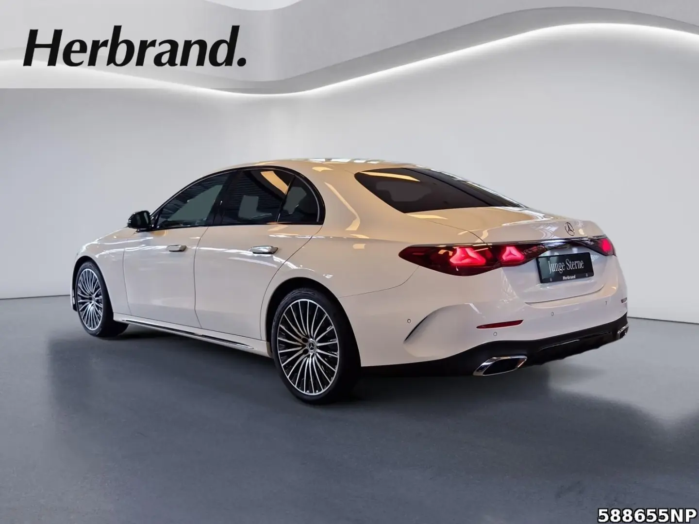 E 220 d AMG  AHK Night Distronic Digital Light