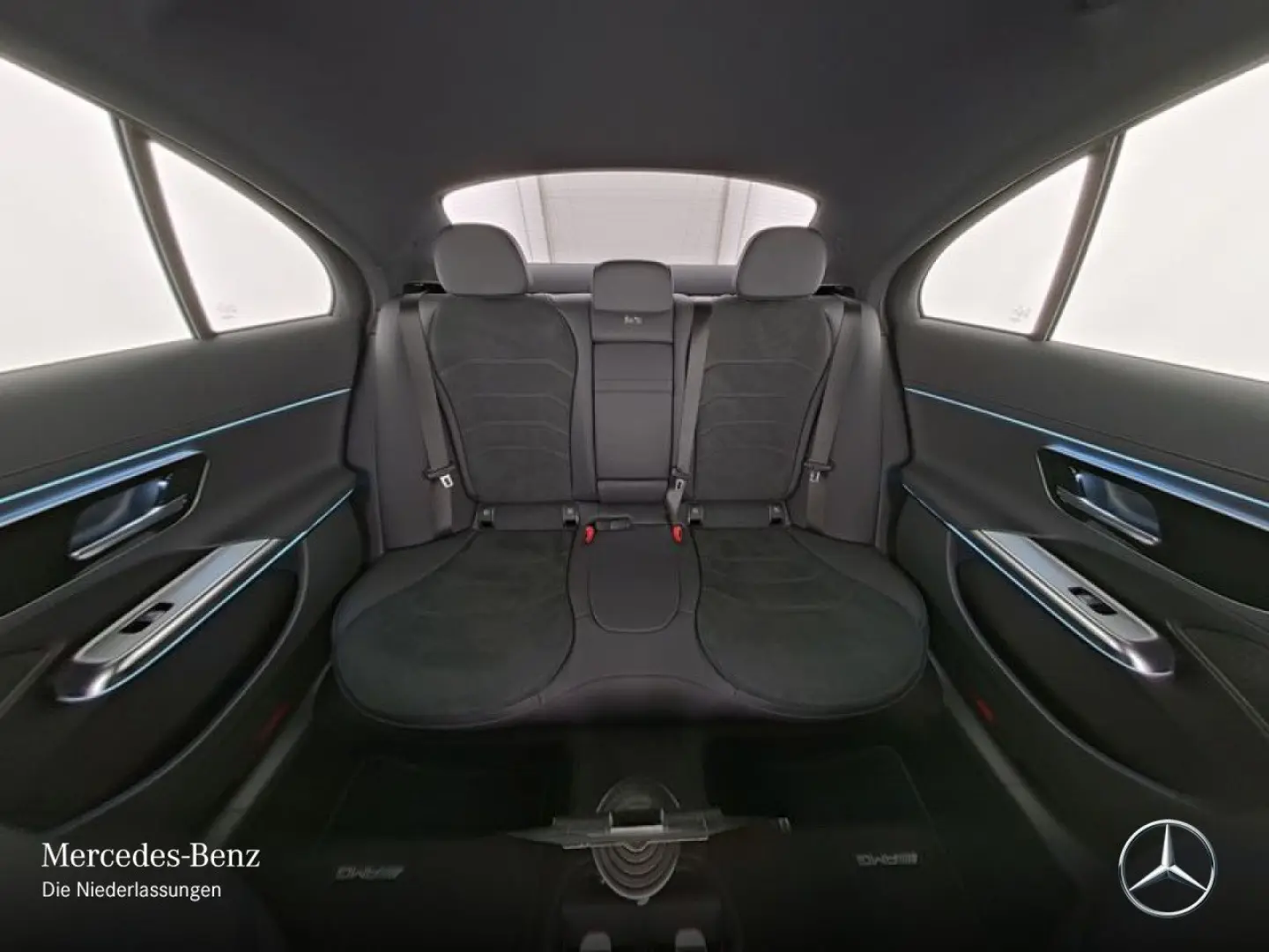 E 220 d/AMG/Adv+/360°/Distronic/DigLight/Memory