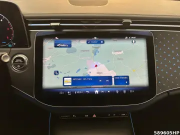 E 220 d AMG  *AHK Digital Light Distronic 360°