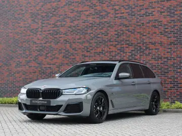 BMW 530e xDrive Touring Msport*HUD*Laser*H/K*