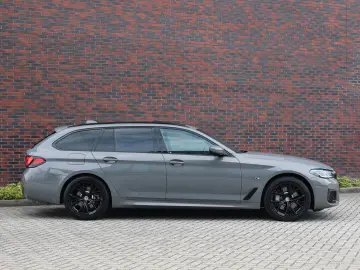 BMW 530e xDrive Touring Msport*HUD*Laser*H/K*