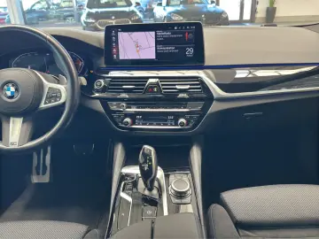 BMW 530dx Drive Tour. M Sport *4xAC*PANO*