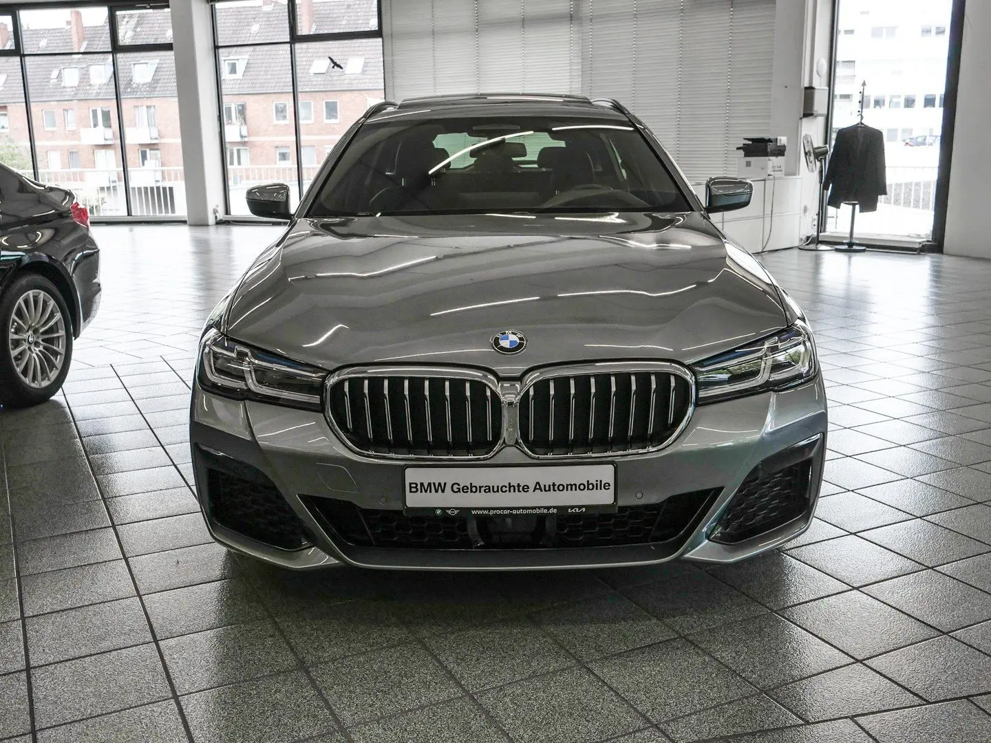 BMW 530d xDrive M-Sport HuD Laser Pano 20