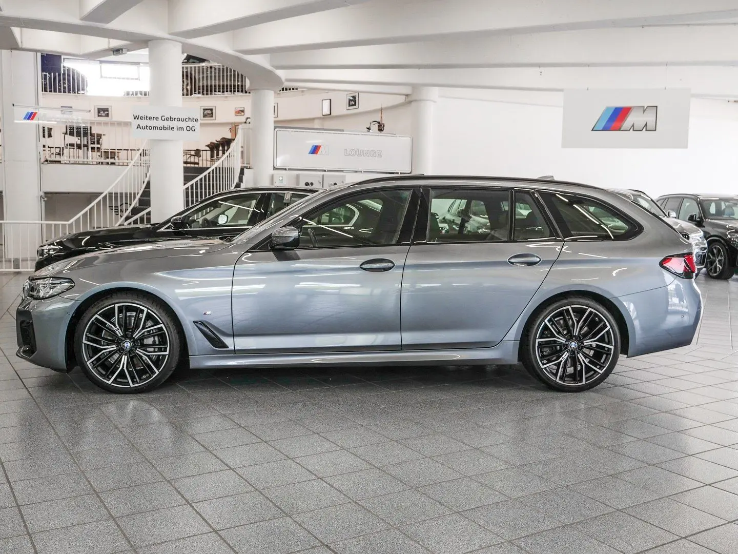 BMW 530d xDrive M-Sport HuD Laser Pano 20