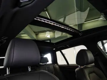 BMW 530d xDrive M-Sport HuD Laser Pano 20