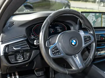 BMW 530d xDrive Touring M Sport Pano