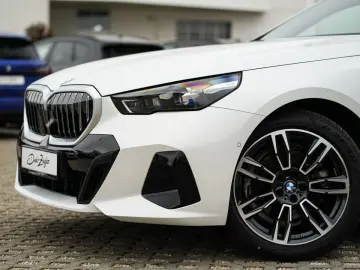 BMW 520d xDrive Touring M Sport  Pano