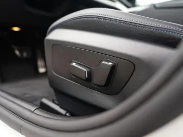 BMW 520d xDrive Touring M Sport  Pano