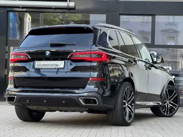 BMW X5 M50i Laser SkyPano Luft. B&W 22