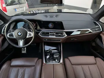 BMW X5 M50i Laser SkyPano Luft. B&W 22