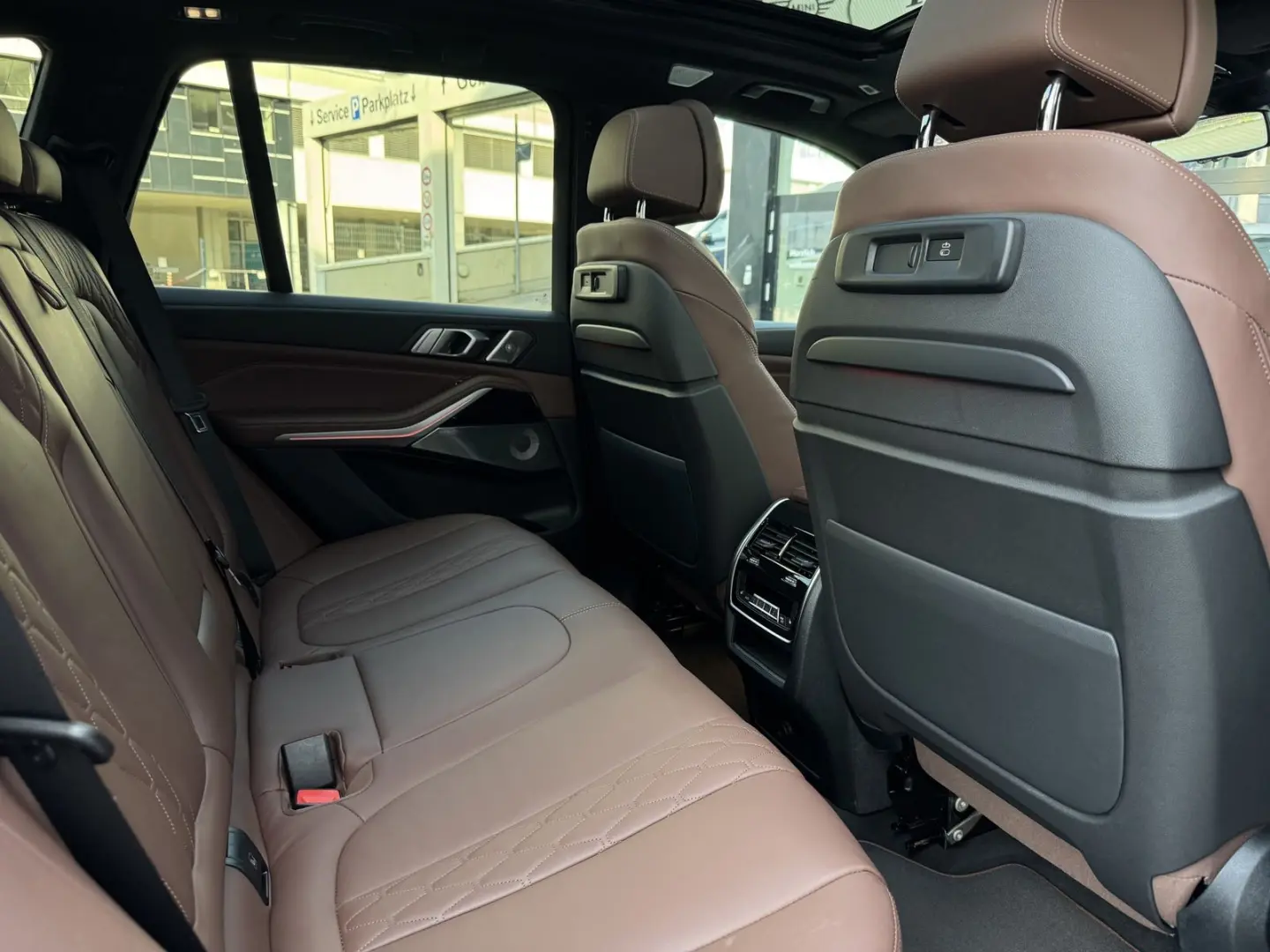 BMW X5 M50i Laser SkyPano Luft. B&W 22