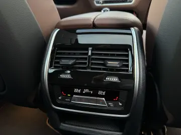 BMW X5 M50i Laser SkyPano Luft. B&W 22