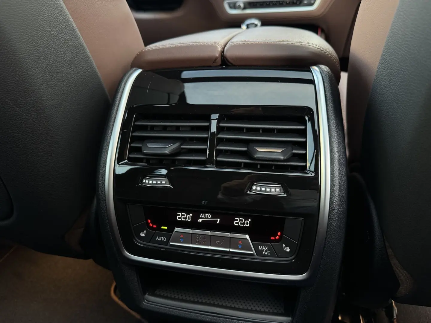 BMW X5 M50i Laser SkyPano Luft. B&W 22
