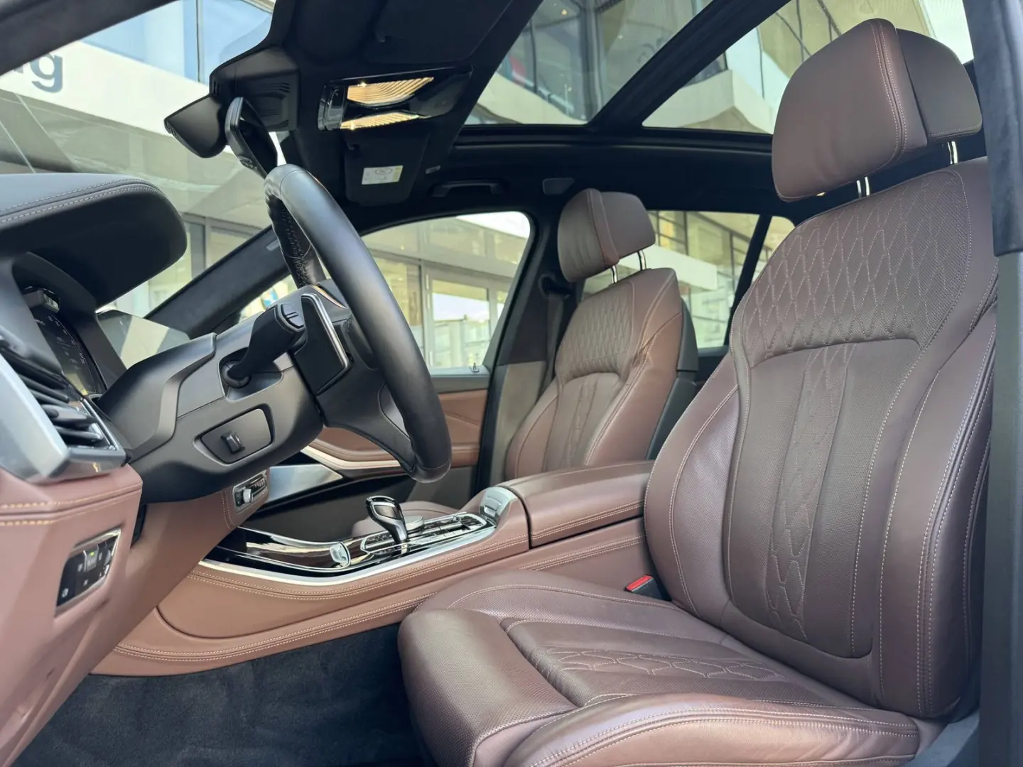BMW X5 M50i Laser SkyPano Luft. B&W 22