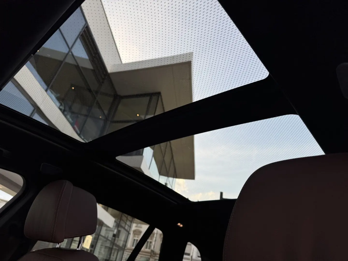 BMW X5 M50i Laser SkyPano Luft. B&W 22
