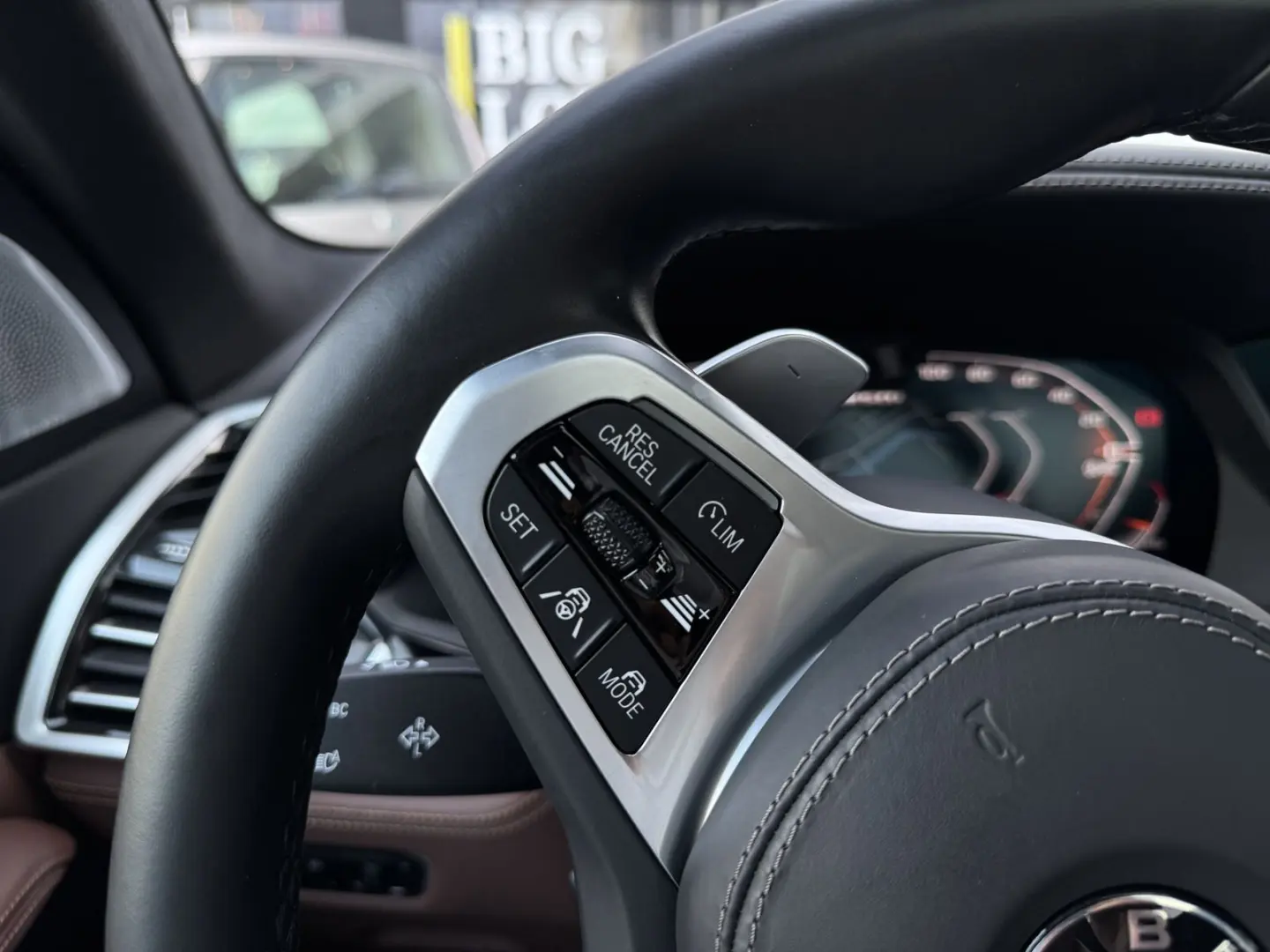 BMW X5 M50i Laser SkyPano Luft. B&W 22