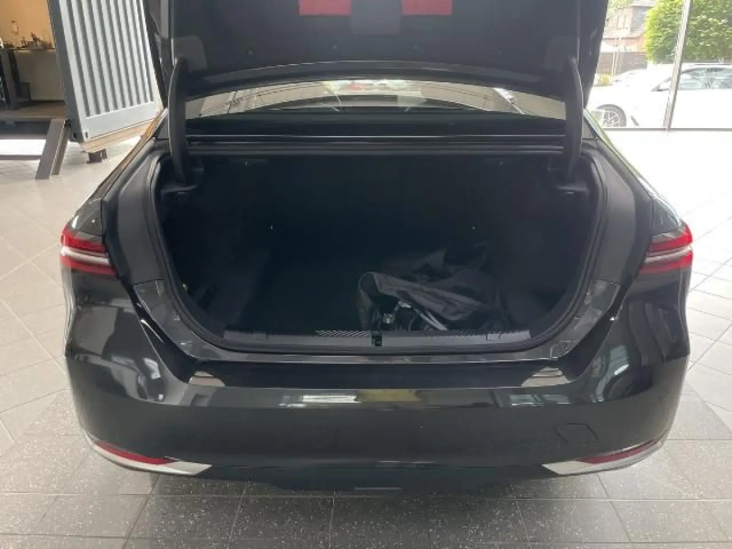 550 e xDrive LED Pano Live Cockpit Prof. ACC H&K