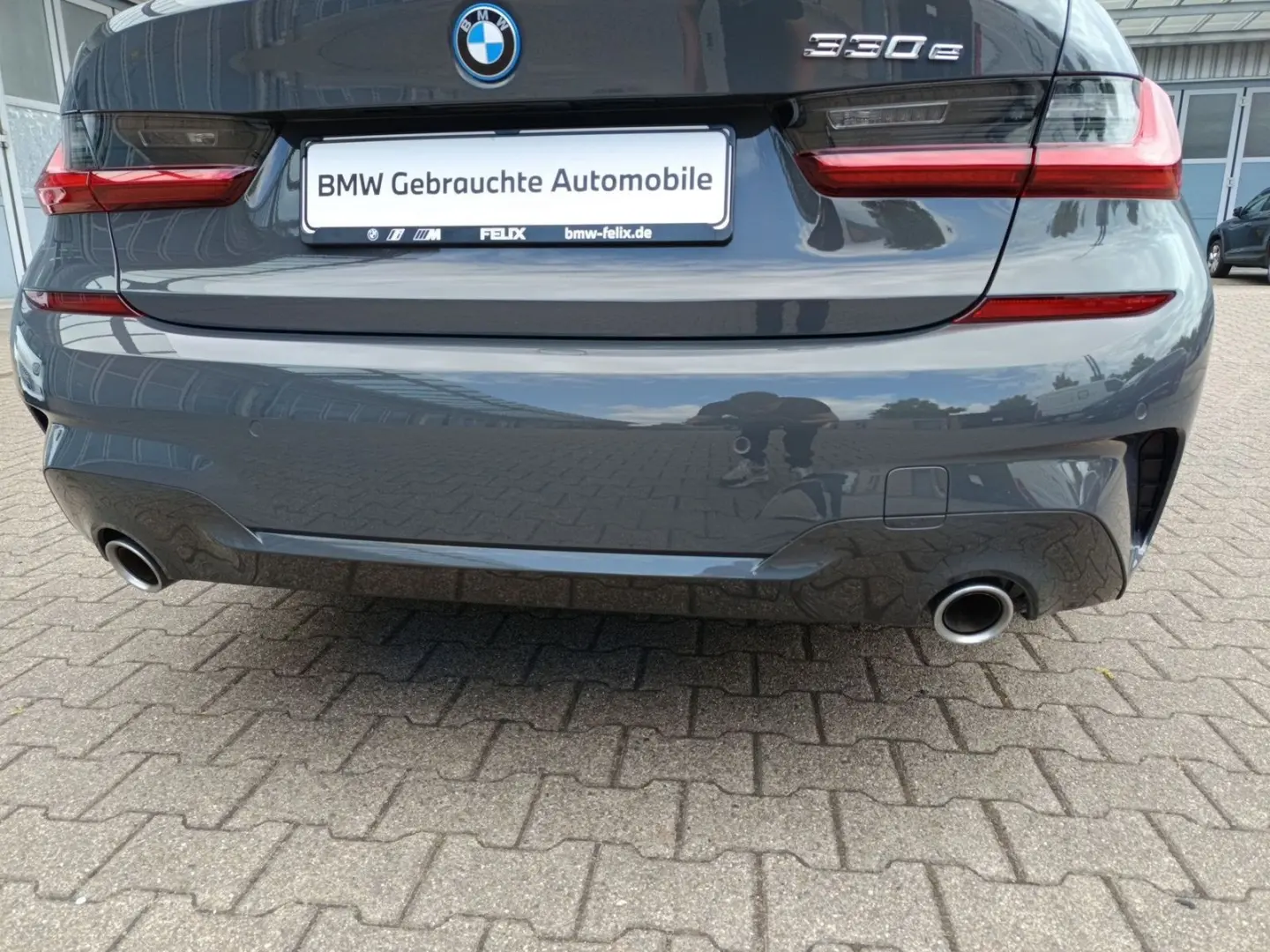 330e Limousine+M SPORTPAKET+HEAD UP+LASER+DR.ASS
