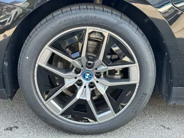 530e PHEV Aut. / AHK / LED / ICONIC SOUNDS EL...