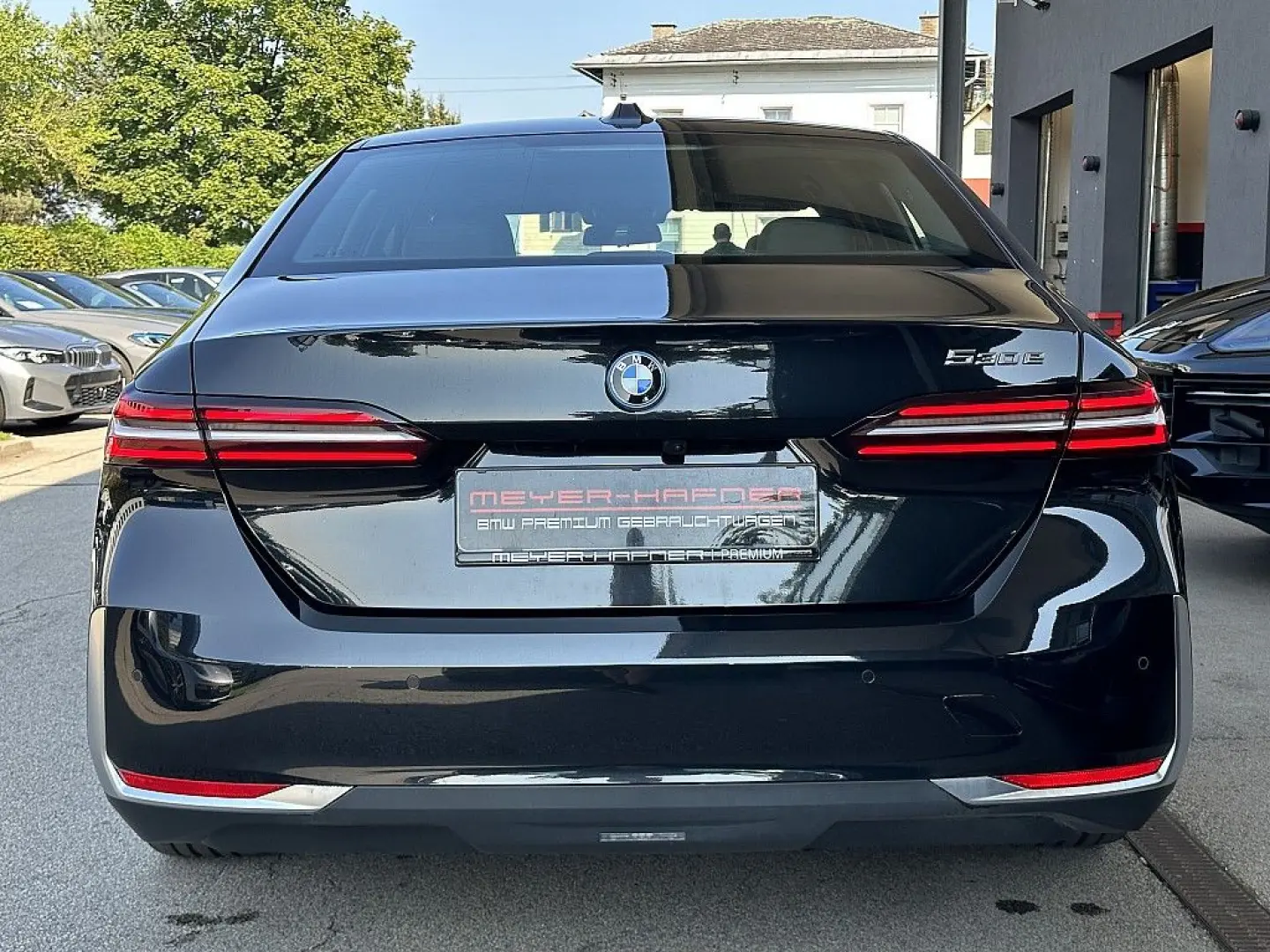 530e PHEV Aut. / AHK / LED / ICONIC SOUNDS EL...