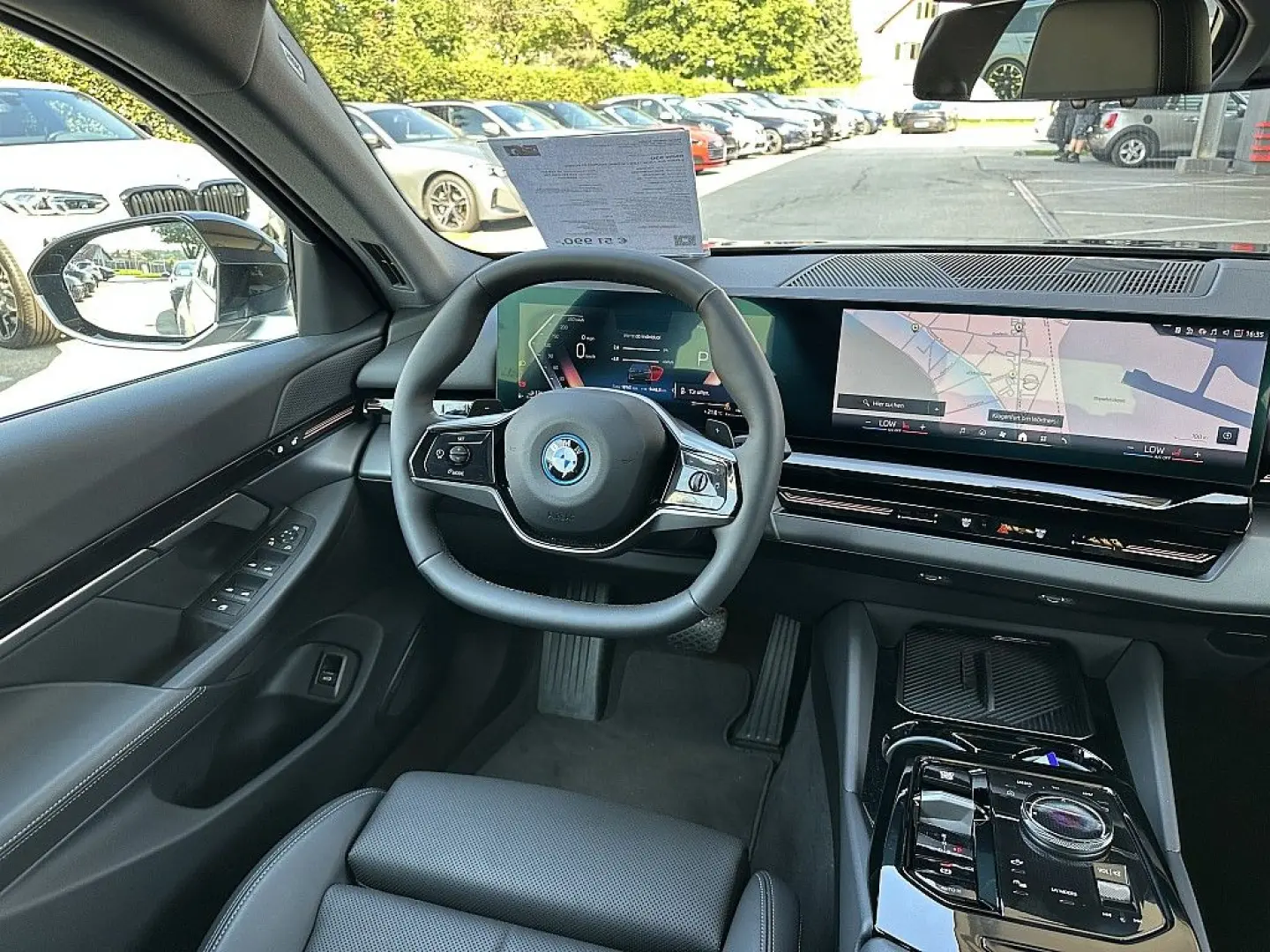 530e PHEV Aut. / AHK / LED / ICONIC SOUNDS EL...